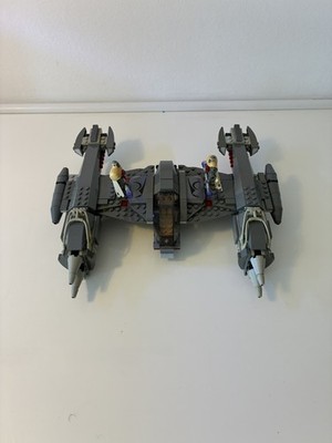 LEGO Star Wars 7673 MagnaGuard Starfighter Clone Wars 2008 + 2 Figuren
