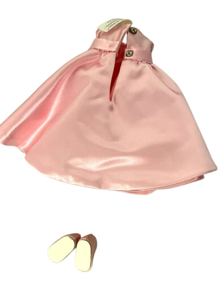 Antigo-1993 Madame Alexander ~ Boneca de 8” Wendy Honors Madame Outfit Only ~ #93-9 Excelente Estado Usado - Imagem 3 de 4