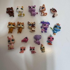Lot of 17 Littlest Pet Shop Figures Cats Dogs Birds Fish Mixed Animals Hasbro