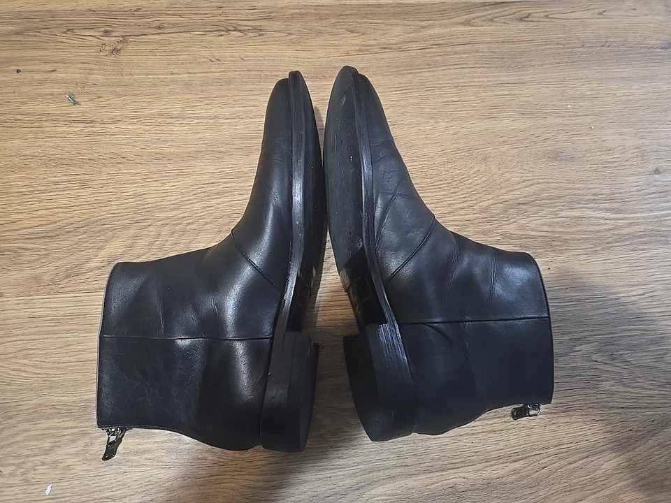 Bota com zíper traseiro John Varvatos NYC. Tamanho 9M - Imagem 4 de 4