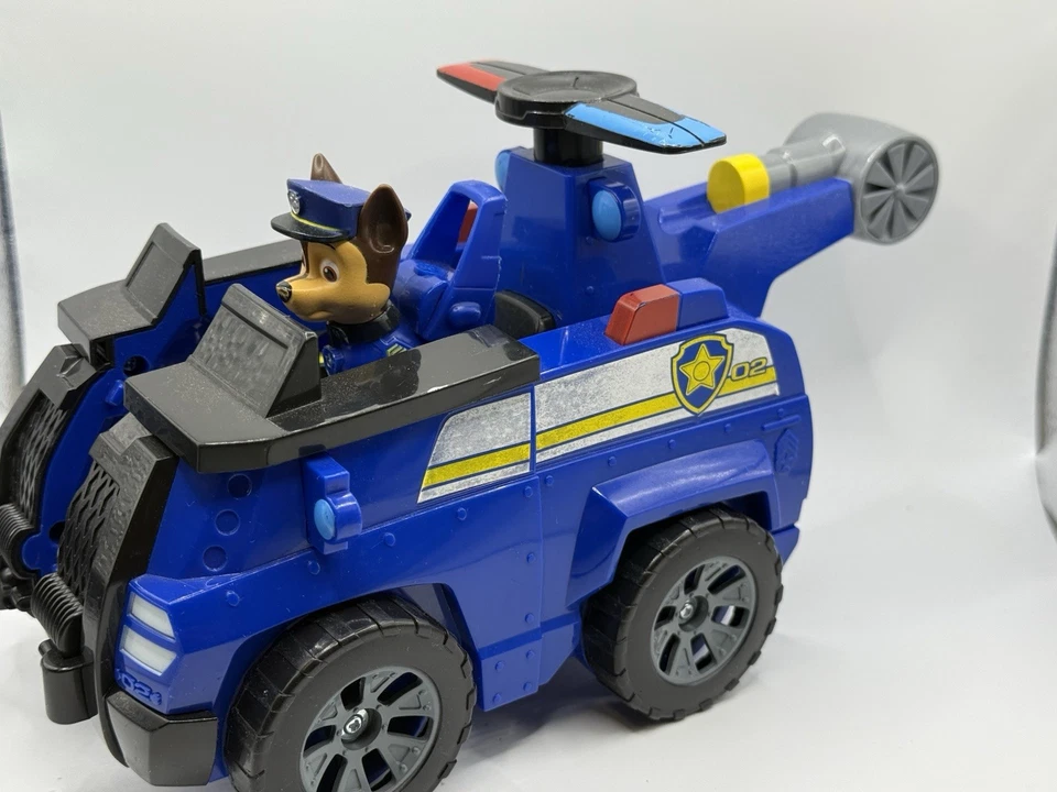 Paw Patrol Chase Flip and Fly Helicopter with 3 Projectiles and Figure - Image 3 of 4