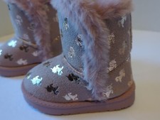 Olivia Miller Girls Metallic Unicorn Faux-Fur Slipper Boots - 5, Pink
