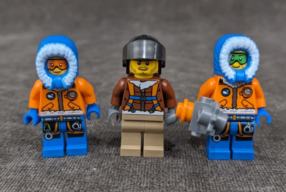 LEGO CITY: Arctic Supply Plane (60064) Used, Complete, No box/manual, Retired - Image 2 of 4