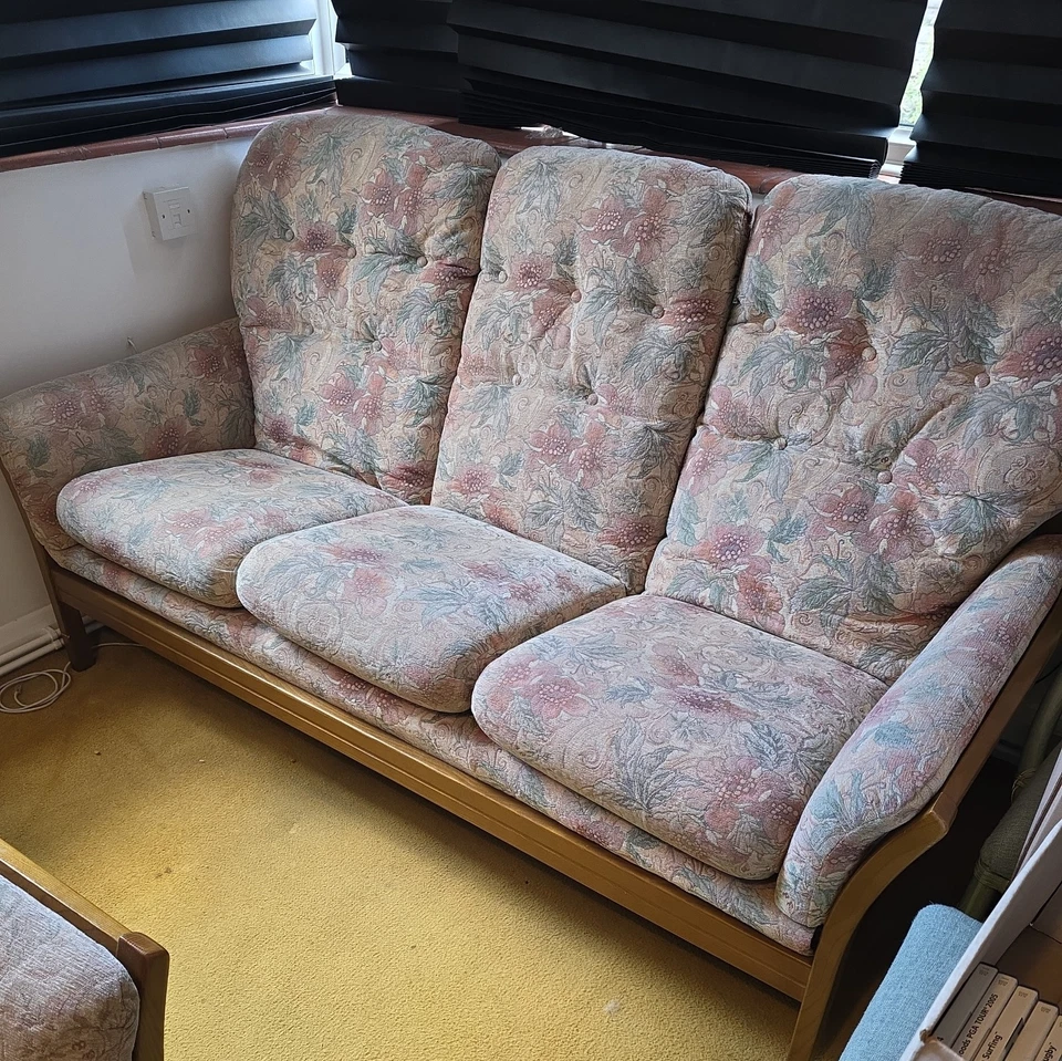 Vintage 3 Piece Suite, 3-Seater & 2 Arm-chairs. Solid Beech Frame, Excellent. - Image 3 of 4