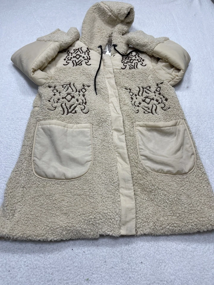 Anthropologie Pilcro Sherpa Coat Women Ivory Embroidered Hooded Boho Medium NWT - Image 3 of 4