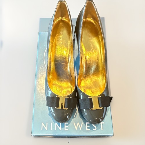 Nine West Women’s Gray/Black Synthetic Bow Round Toe Block Heel Pumps 7 M