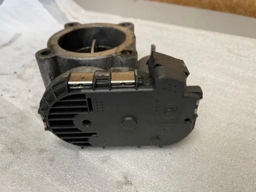 MERCEDES-BENZ E W211 Drosselklappe A6420900070 3.20 Diesel 150kw 2008 22159559