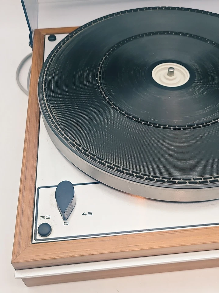 Tocadiscos Thorens TD 165 con cartucho funcionando Foto 3 de 4