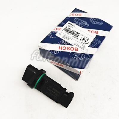 0280217007 Mass Air Flow MAF Sensor for 1999 2000 2001 Porsche 911 3.4L Bosch