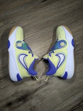 Nike Team Hustle D11 SE Yellow/Purple Sz 4Y