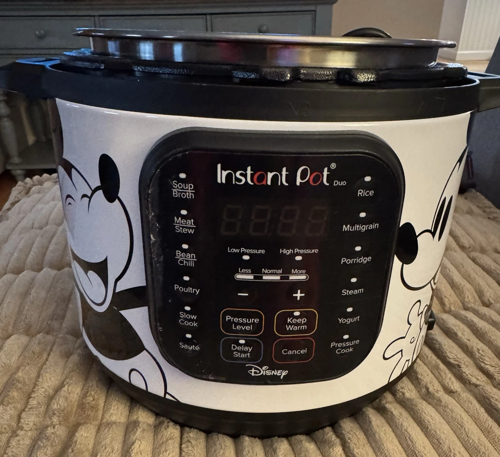 Instant Pot DUO60 6qt Heating BASE ONLY Electric Pressure Cooker MICKEY MOUSE