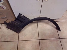 X3        2004 Fender Flare/Extension 283799