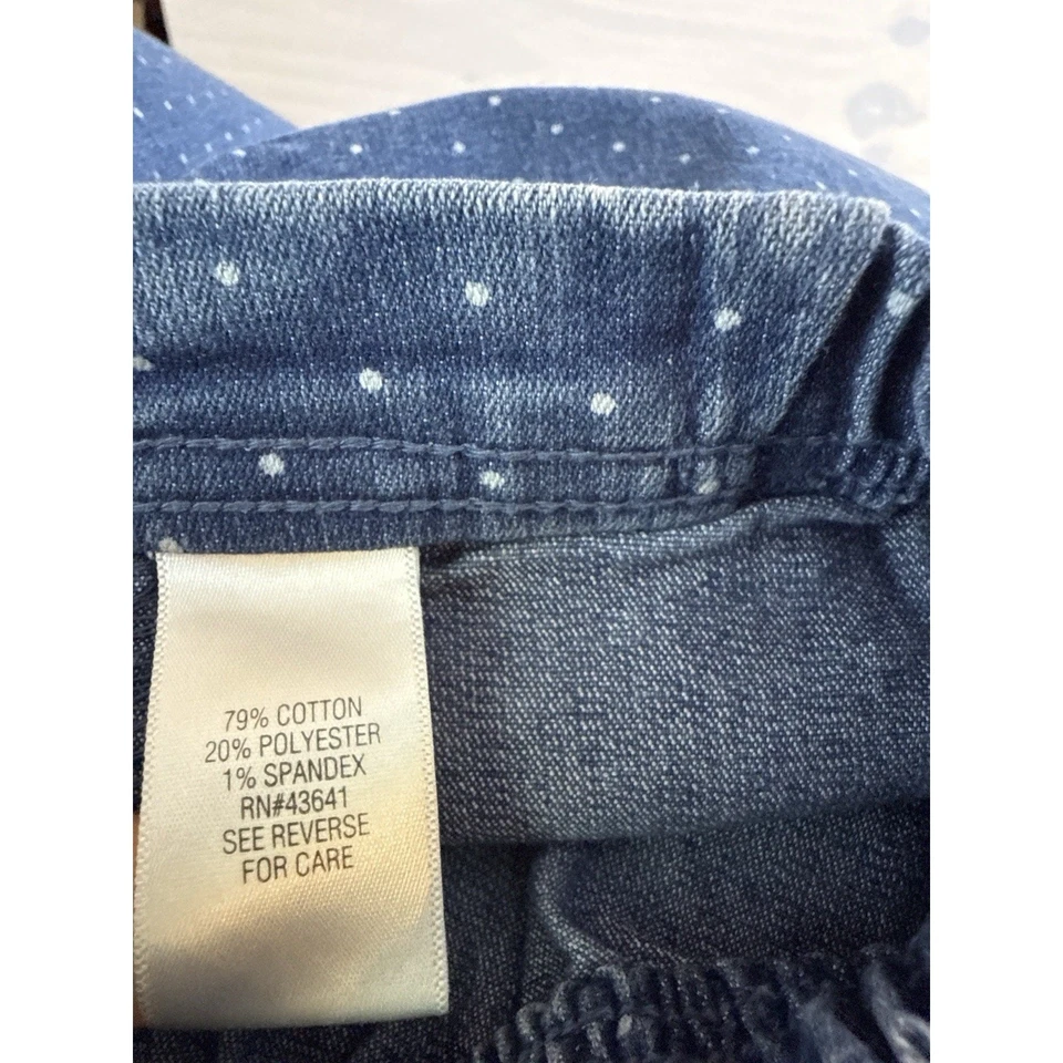 Croft & Barrow Women's Pull-On Capri Pants Small Blue Dot Stretch Denim - Image 4 of 4