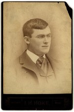 Cabinet Card Circa 1880s J.H. Hoke Handsome Man In Suit Missouri