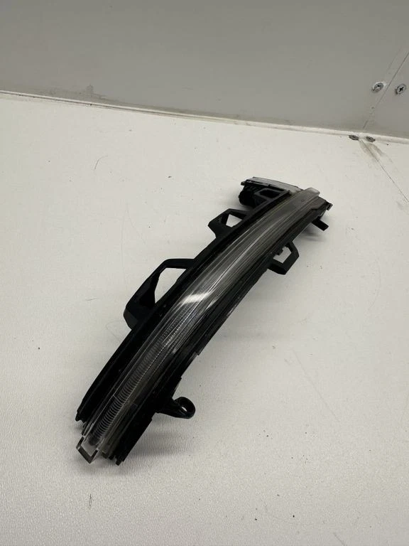 BMW X5 G05 2020 Specchio retrovisore destro indicatori di direzione luce 7441440 IUS7385 - Immagine 4 di 4