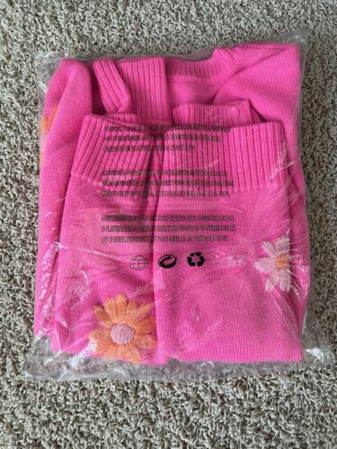 NWT Lilly Pulitzer Tensley Sweater in Aura Pink Blooming Embroidery Size Small - Picture 3 of 3