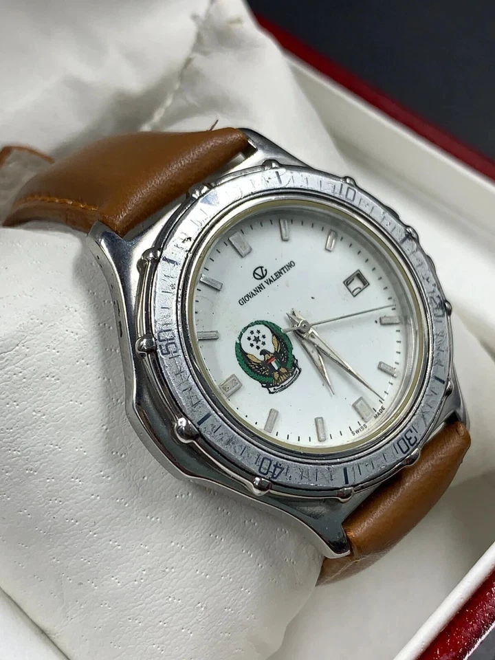 Reloj Giovanni Valentino Años 80 Vintage Emiratos Árabes Unidos Fuerza Armada 38MM Foto 3 de 4