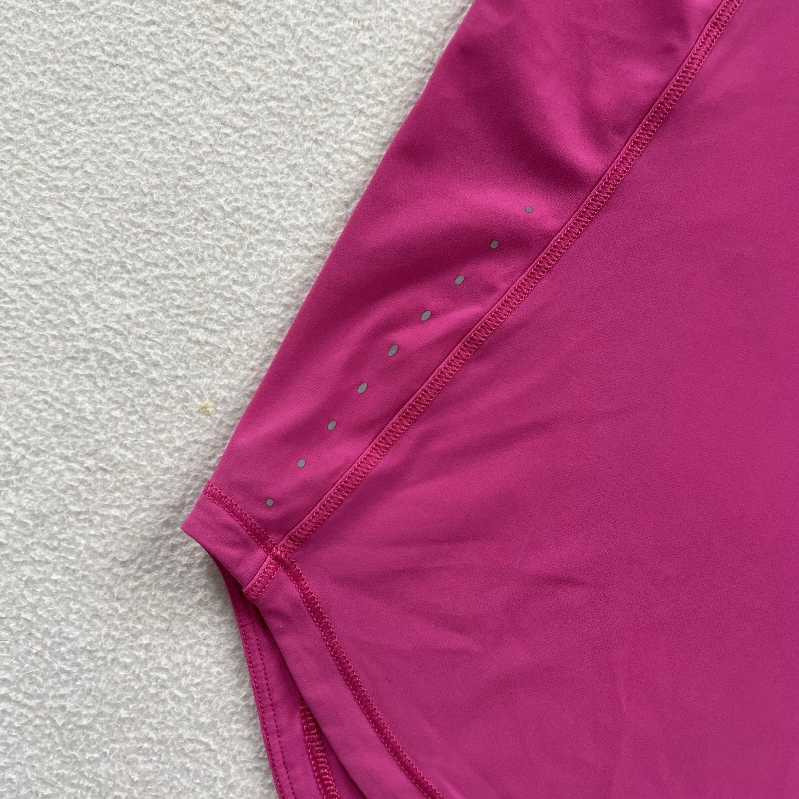 Lululemon Solid Sonic Pink Reflective Dots Sleeve… - image 2