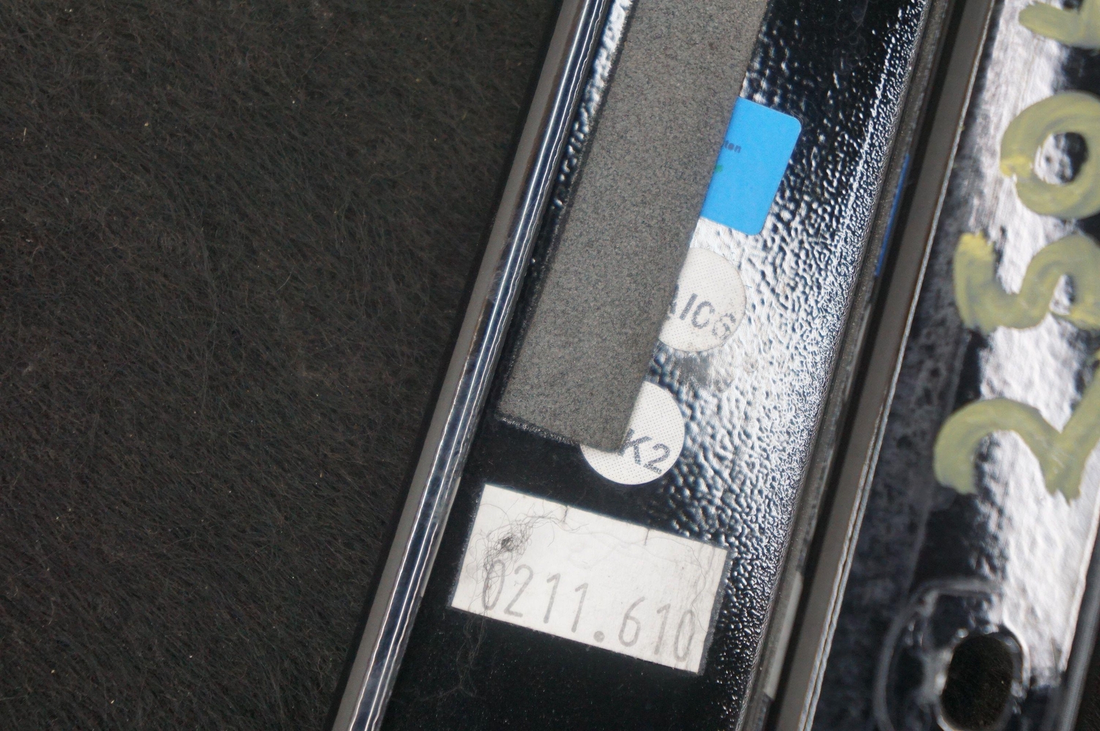 Set Rear Right Window Rubber Trim OEM 7200342 Rolls Royce Ghost Series I 2009-14