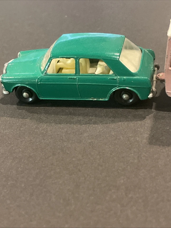 Vintage Matchbox Series No.64 Lesney Green MG 1100 / No 23 Caravan Trailer - image 2 of 3