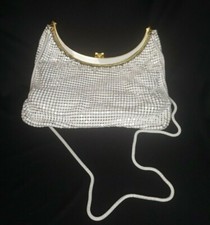 Vintage Whiting And Davis   Purse White With Gold Clasp