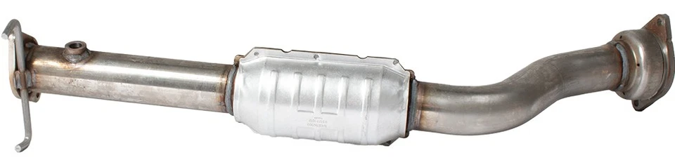 Magna Flow Direct Fit Catalytic Converter Fits 2000-02 Oldsmobile Intrigue 93177 - Image 2 of 4