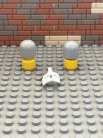 (L-2) LEGO &reg; 375 helmet knight space 193a2 old light gray 2 x and 1 x visor B-stock