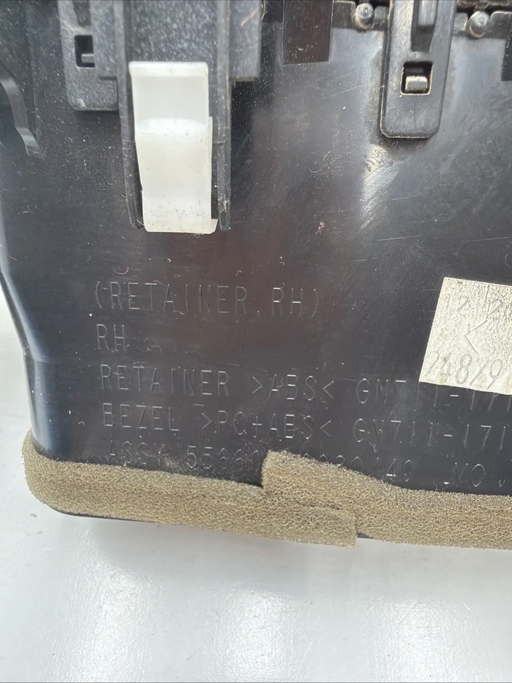 Toyota Camry 2007 ventilación de aire tablero moldura derecha 84332-06100-E0 OEM 07 08 09 10B191-36 Foto 4 de 4