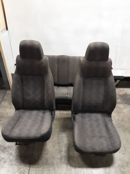 Jeep TJ Wrangler OEM Front and Rear Seat Set Black 2003-2006