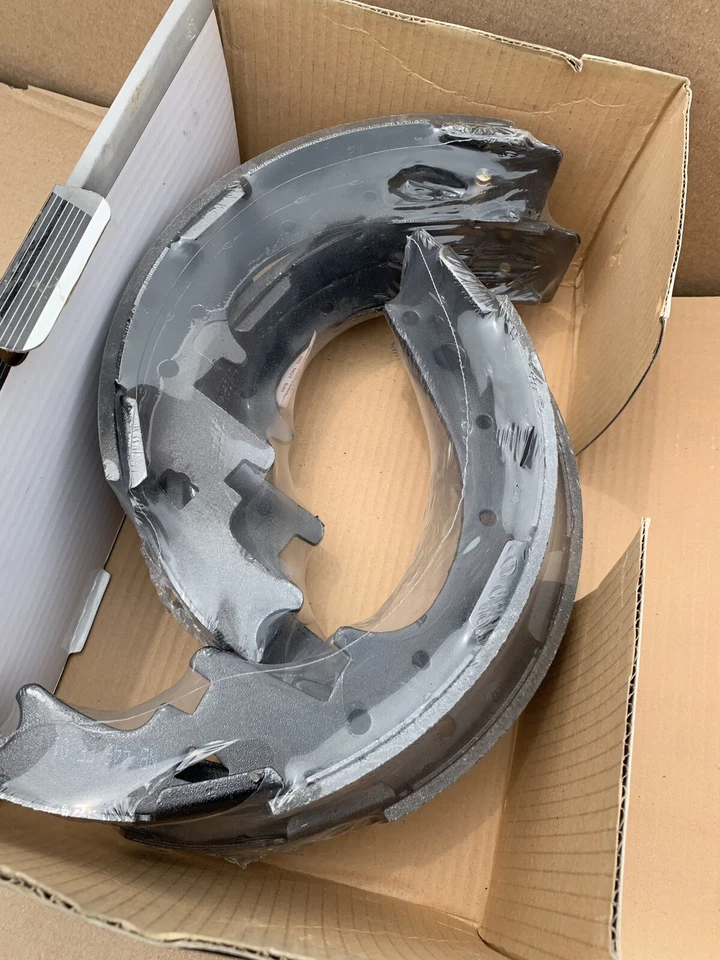 鼓刹车鞋后自动额外 AXS446 道奇后鞋 — 第 2/3 张图片