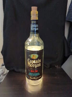 Captain Morgan Black Label Upcycling Flaschenlampe