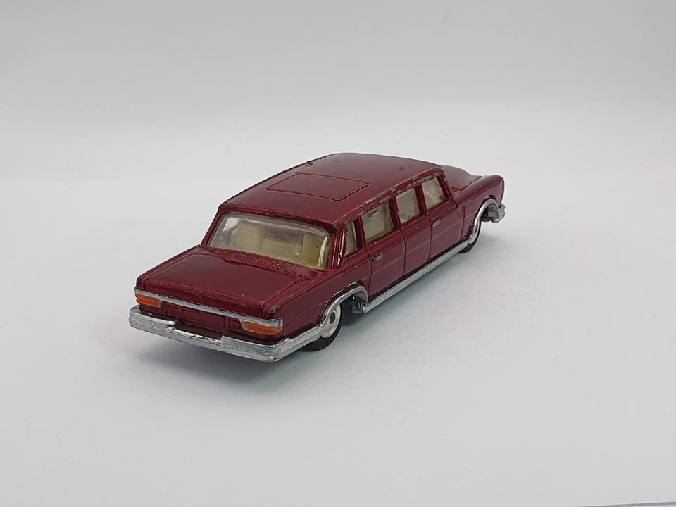 Mercedes Benz 600 Pullman Corgi Toys 1/48 Rosso - Immagine 3 di 4