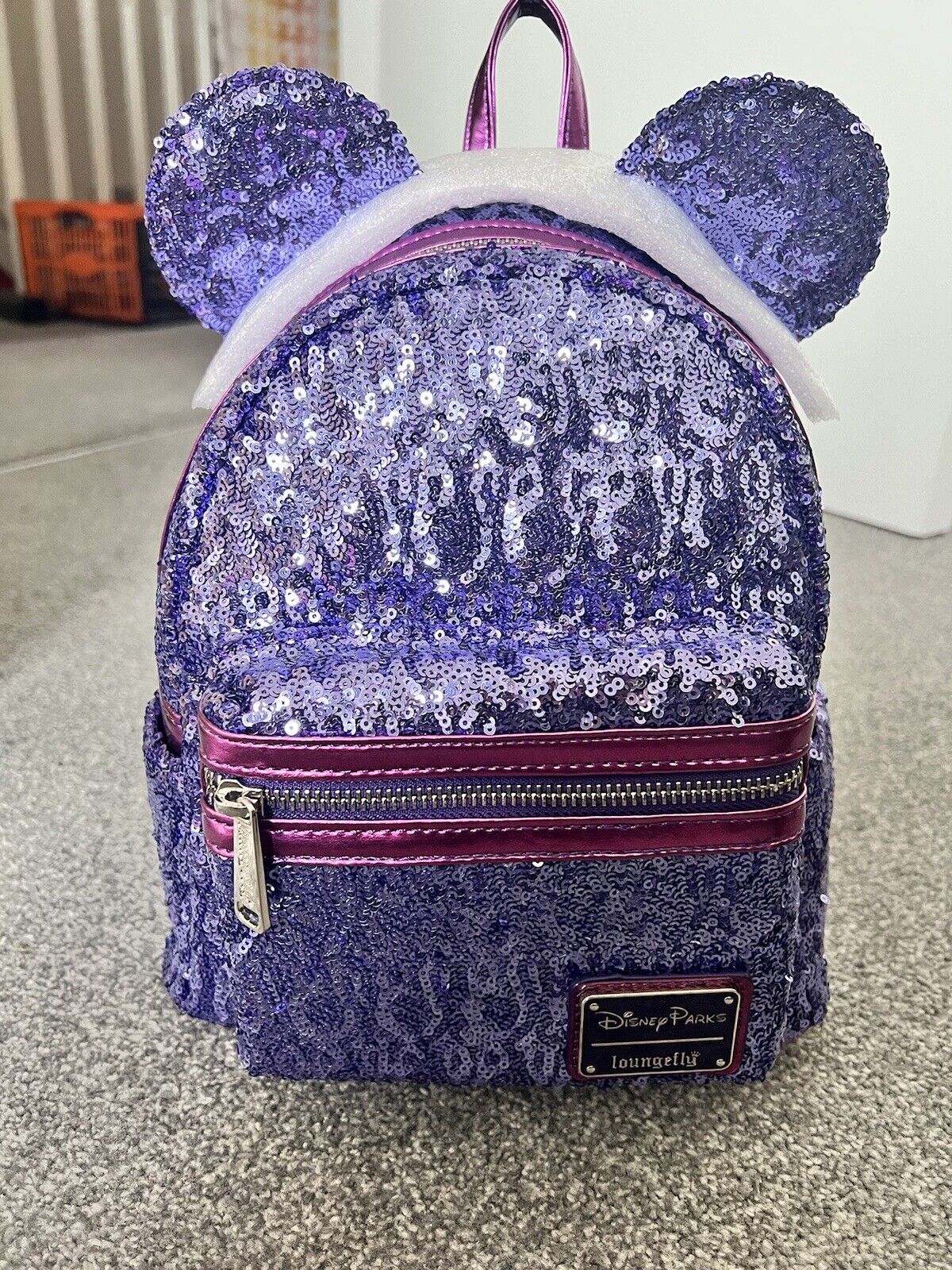 Picture 1 of 6