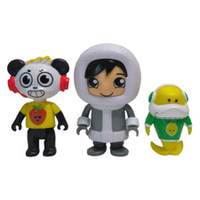 Bonkers Toy Ryans World Lot of 3 Mini Figures Plastic Lemon Shark Panda Winter