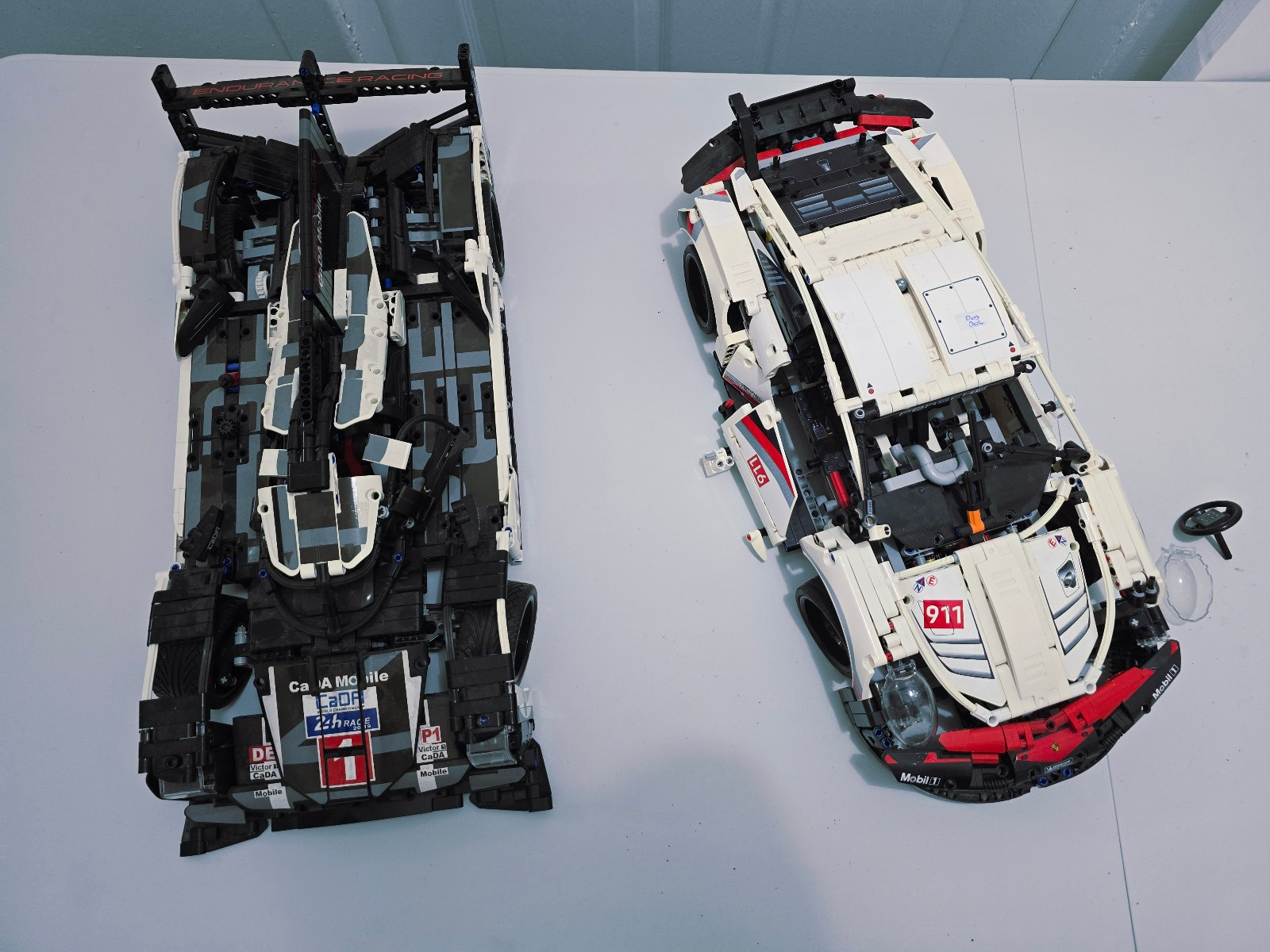 LEGO Technic Porsche 911 RSR 42096 Collector Set