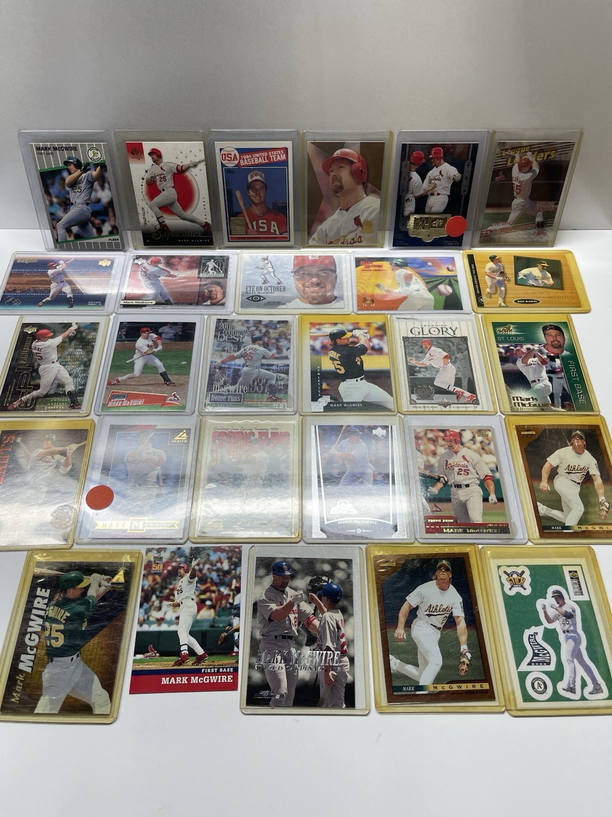 Lot Of 28 MARK MCGWIRE Baseball Cards - ATHLETICS,CARDINALS Donruss Skybox