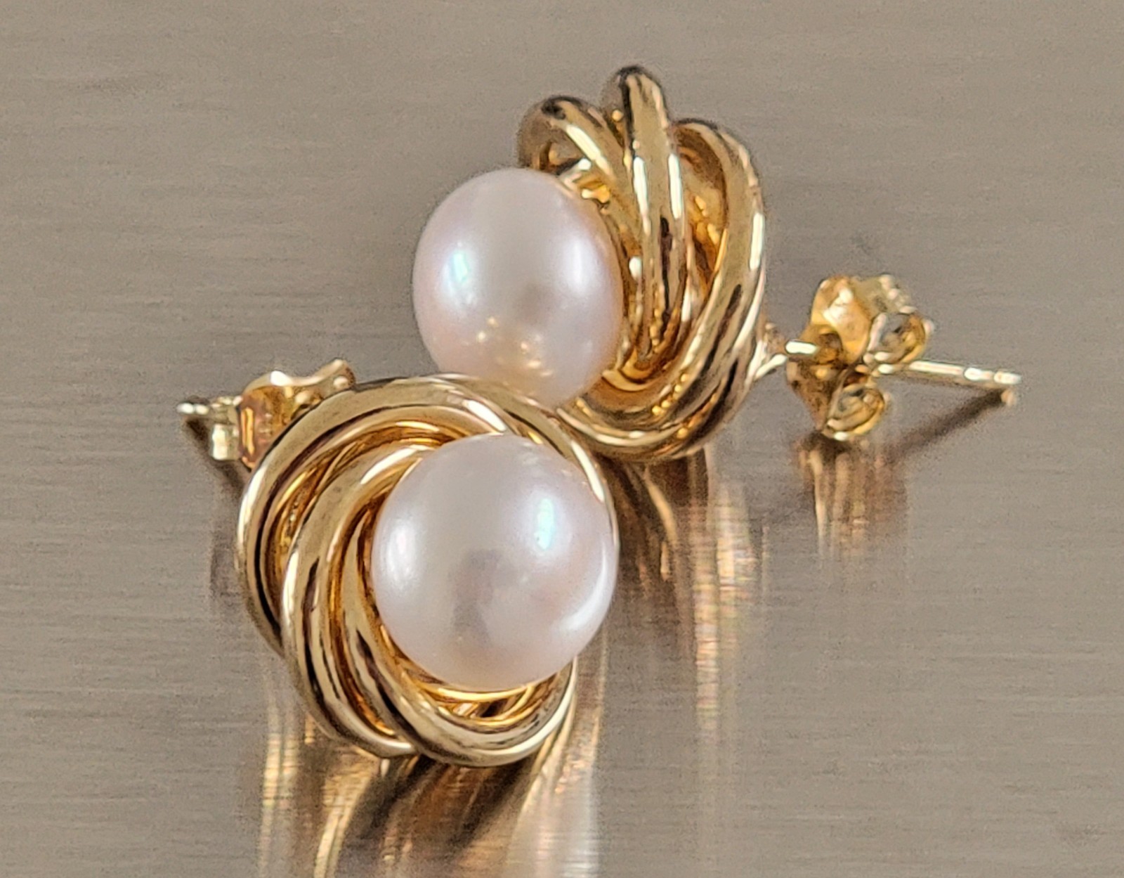 14K Yellow Gold Freshwater Pearls Earrings 5.4 grams ITALY NEW