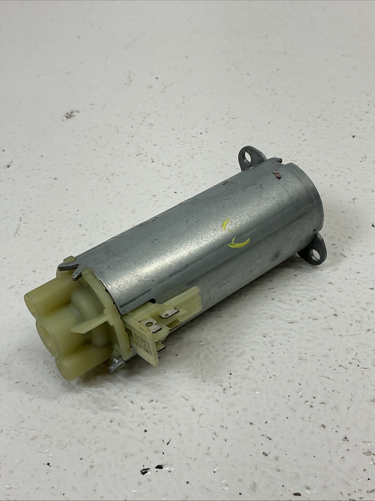06-2012 Bentley Continental flying spur Front Passenger RH Seat Motor 0130002508