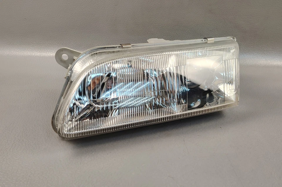 MAZDA 626 GE FORD TELESTAR AX 1995 HEAD LIGHT ASSEMBLY STANLEY 001-6808 NEW OEM - Image 2 of 4