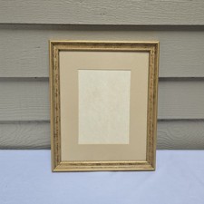 Vintage Picture Frame Gold Wood Holds 8 x 10 Picture Wall Hanging