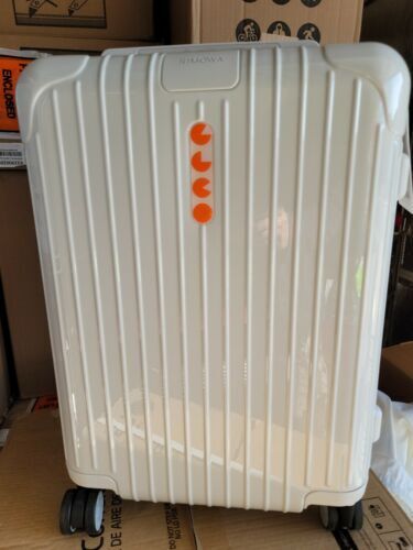 RIMOWA 920.52 TOPAS TSA cabin trolley 2 wheels 35L out of RIMOWA 920.52 TOPAS TSA cabin trolley 2 wheels 35L out of