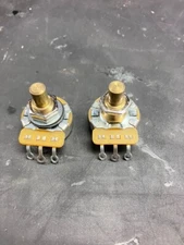 (2) CTS Potentiometer 1/4" Solid Shaft 500K Audio Guitar Volume Tone Pots Tele