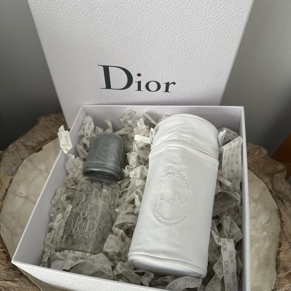 100% AUTHENTIC RARE BABY DIOR SILVER GLASS FEEDING BOTTLE 125ML & DIOR COOL BAG - Image 2 of 4