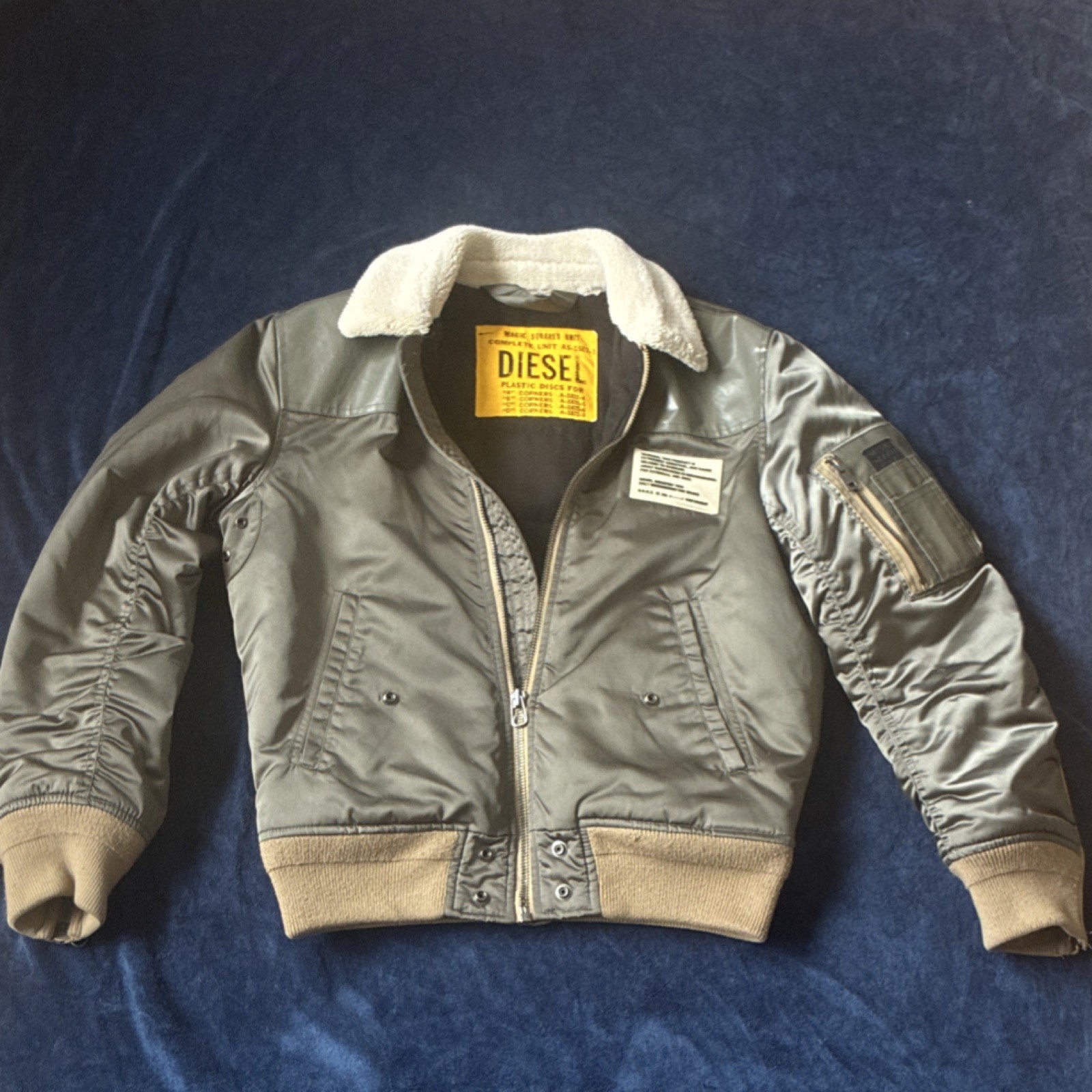 DISCOUNTED Diesel Men's Green Beige Bomber Jacket Collar Heavyweight Logo Size S