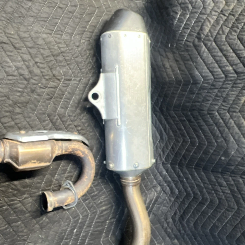 Silenciador silenciador escape OEM 17 18 19 KAWASAKI KX 250F KX250F 18100-0587 2019 Foto 3 de 4