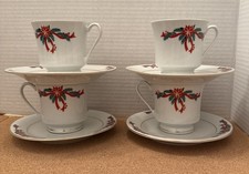 Tienshan Fine China Poinsettia and Ribbons Cup  Saucer Set of 4 CR1S2 