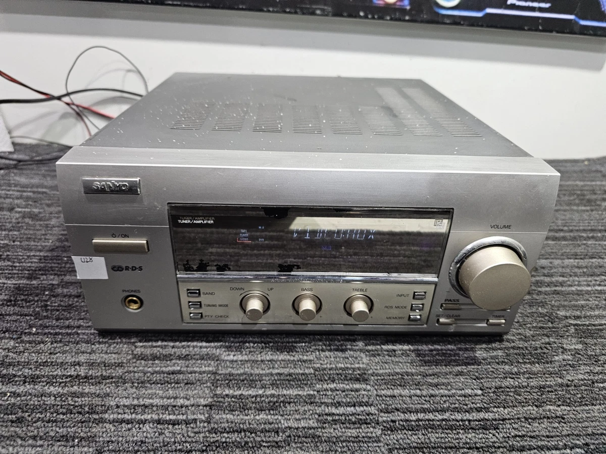 Ampli SANYO DCA 411 - Vintage 1978, 2x45W, Analogique - Japon - Argenté