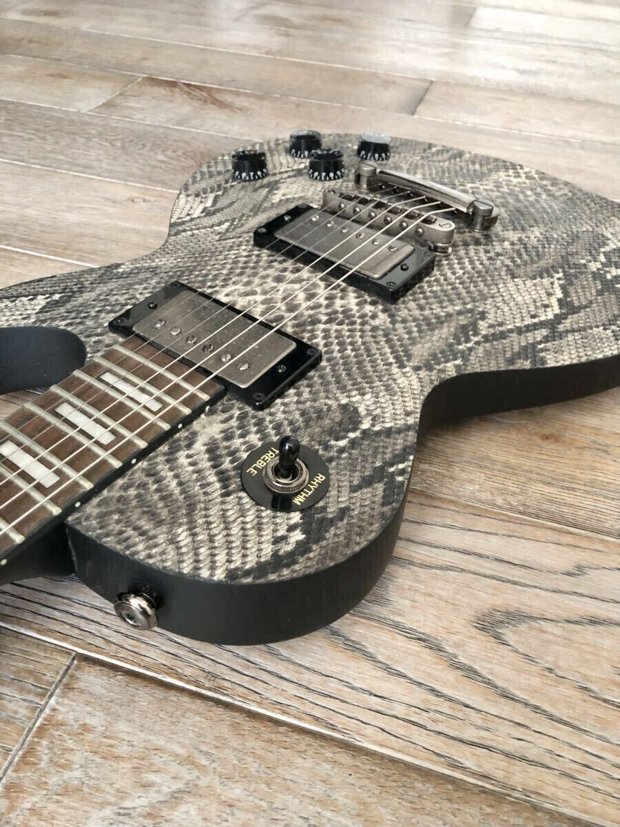 Electric Guitar Spear Gladius Claymore Snake Bite Python Les Paul