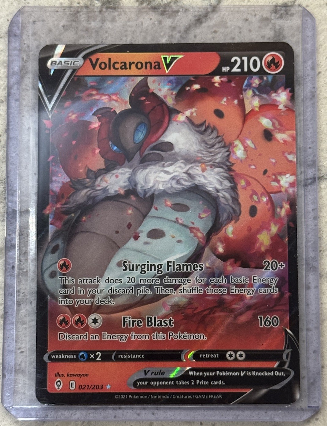 Volcarona V 021/203 Evolving Skies Ultra Rare Holo NM