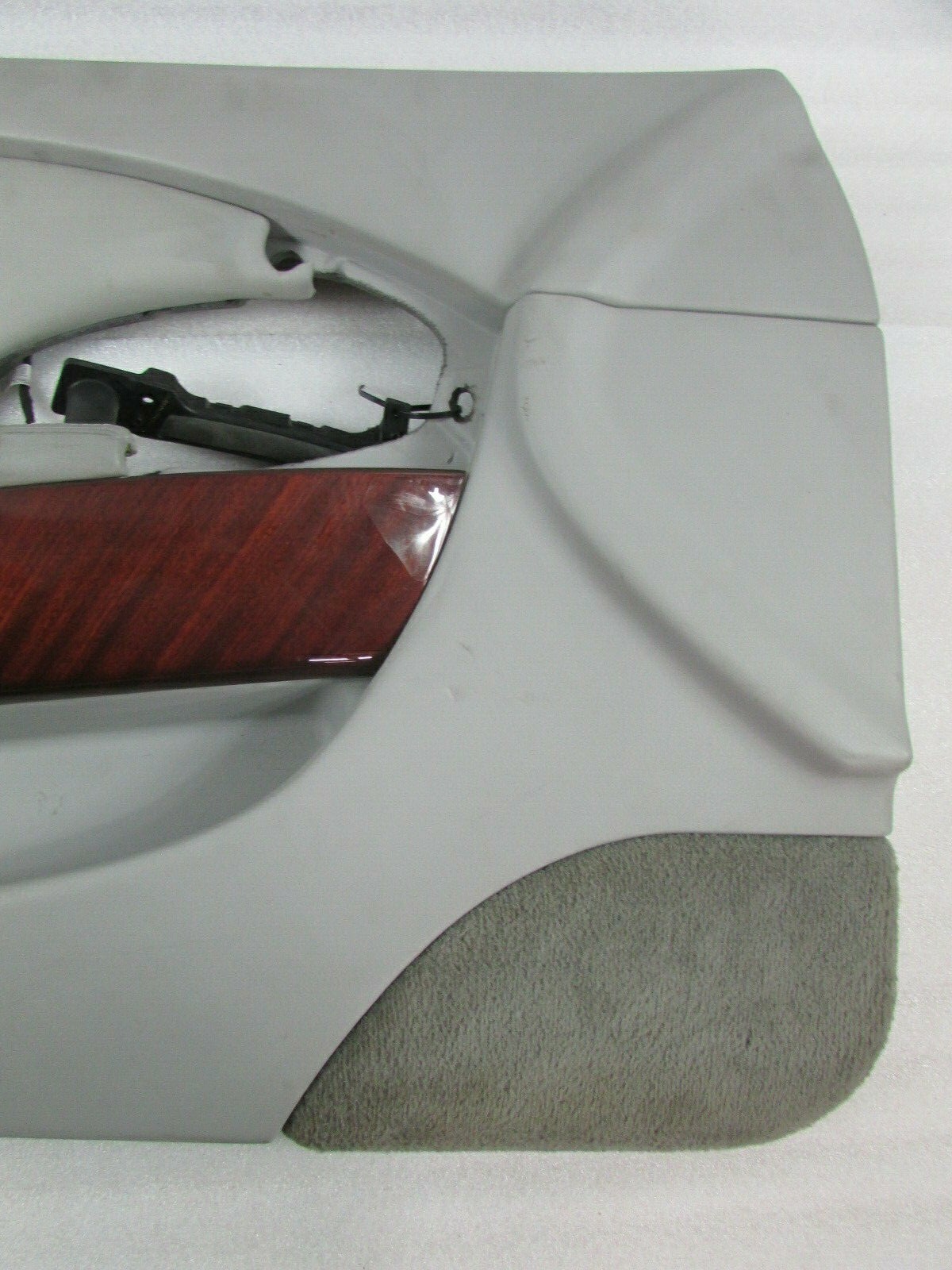 Maserati Quattroporte, LH, Left Front Inner Door Panel, Grey